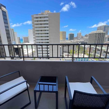 Апартаменты 1508- Heart Of Waikiki With Kitchen-Free Parking-King Bed-Corner Unit Гонолулу Экстерьер фото