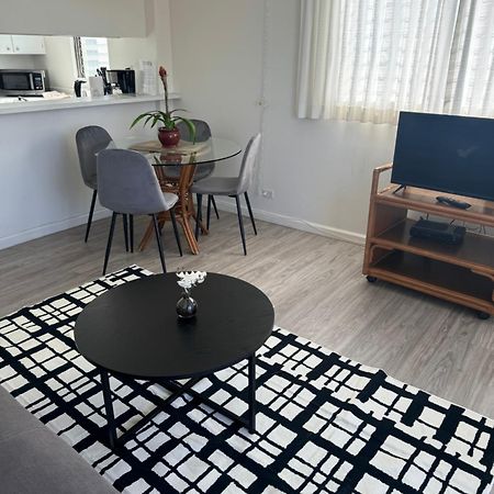 Апартаменты 1508- Heart Of Waikiki With Kitchen-Free Parking-King Bed-Corner Unit Гонолулу Экстерьер фото
