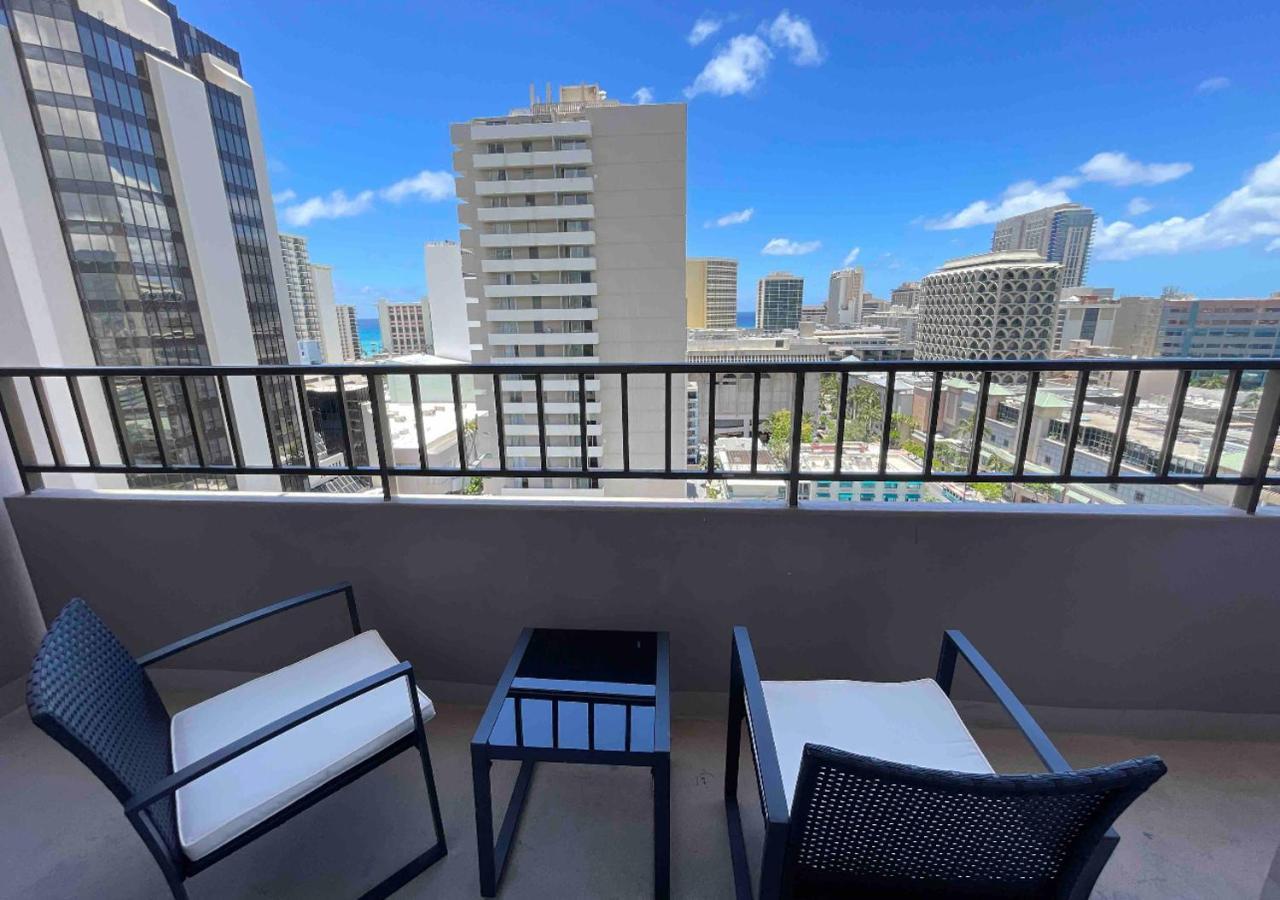 Апартаменты 1508- Heart Of Waikiki With Kitchen-Free Parking-King Bed-Corner Unit Гонолулу Экстерьер фото