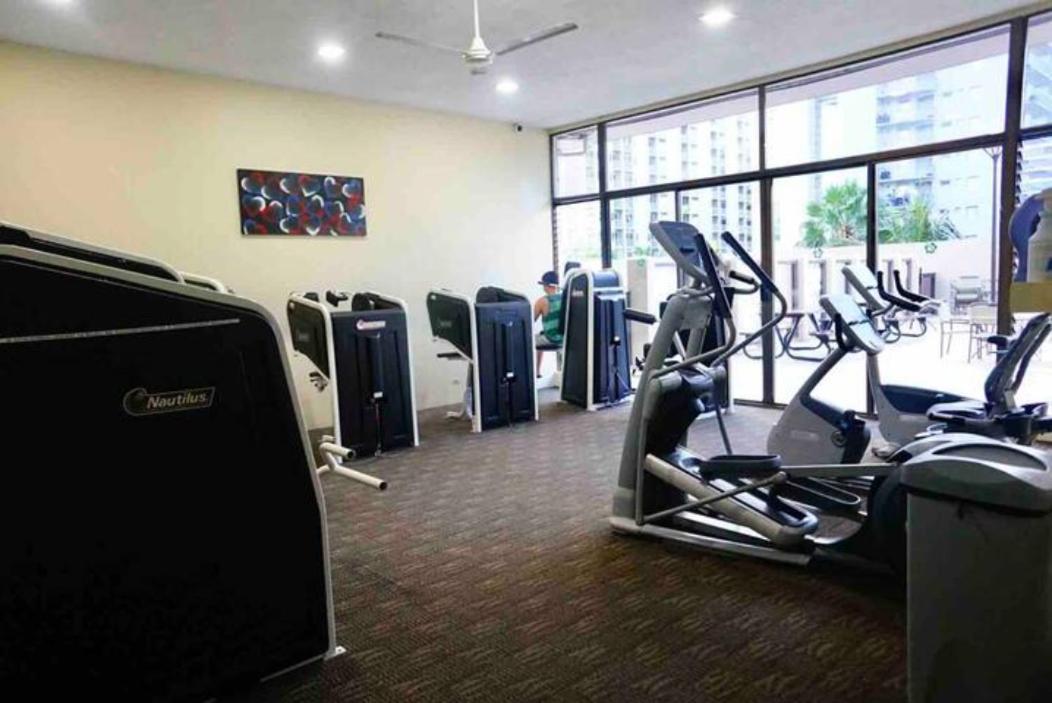 Апартаменты 1508- Heart Of Waikiki With Kitchen-Free Parking-King Bed-Corner Unit Гонолулу Экстерьер фото