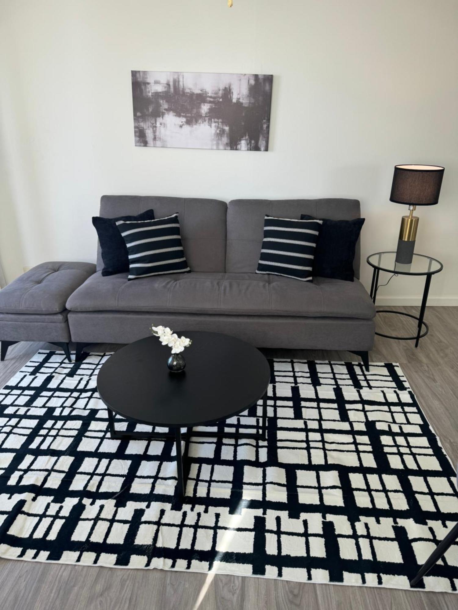 Апартаменты 1508- Heart Of Waikiki With Kitchen-Free Parking-King Bed-Corner Unit Гонолулу Экстерьер фото